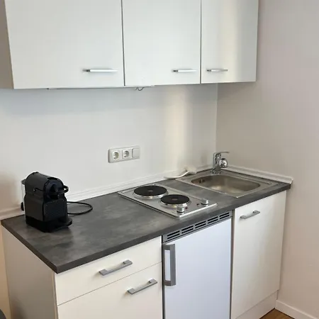 Apartment In Zentraler Lage - Nur Wenige Minuten Zum Und Stadt By Interhome Gmunden